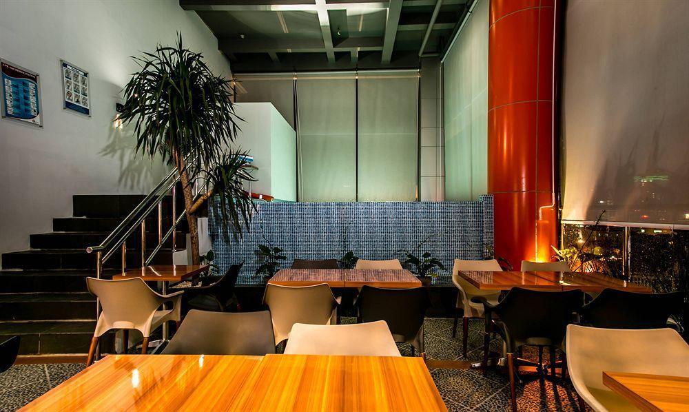 G Suites Hotel By Amithya Surabaya Dış mekan fotoğraf