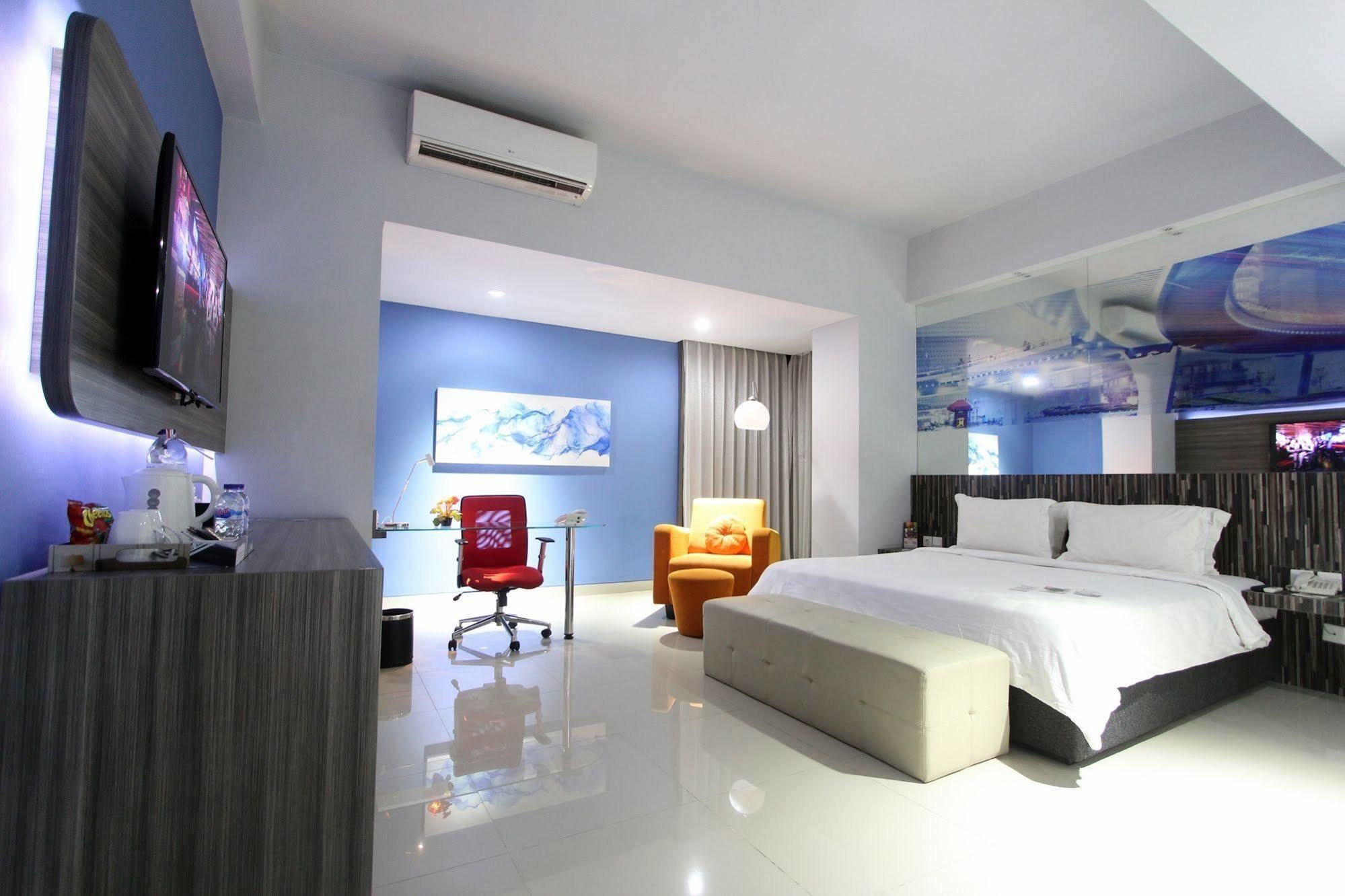G Suites Hotel By Amithya Surabaya Dış mekan fotoğraf