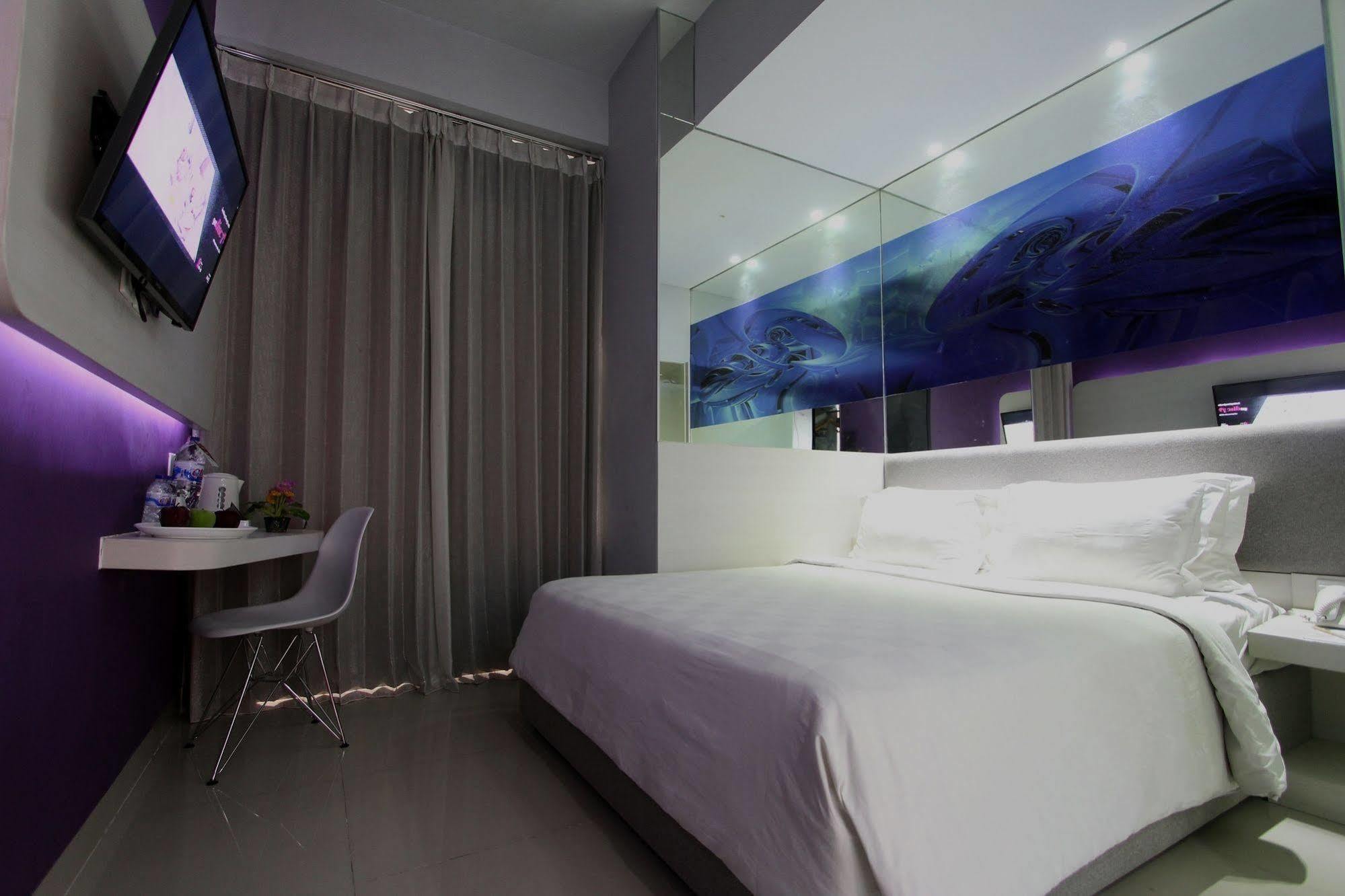 G Suites Hotel By Amithya Surabaya Dış mekan fotoğraf